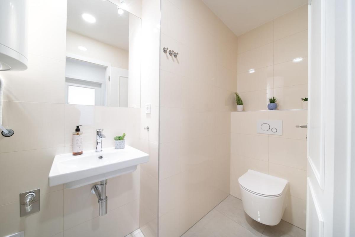 Cavallo Penthouse Xl Balcony City Center Prague